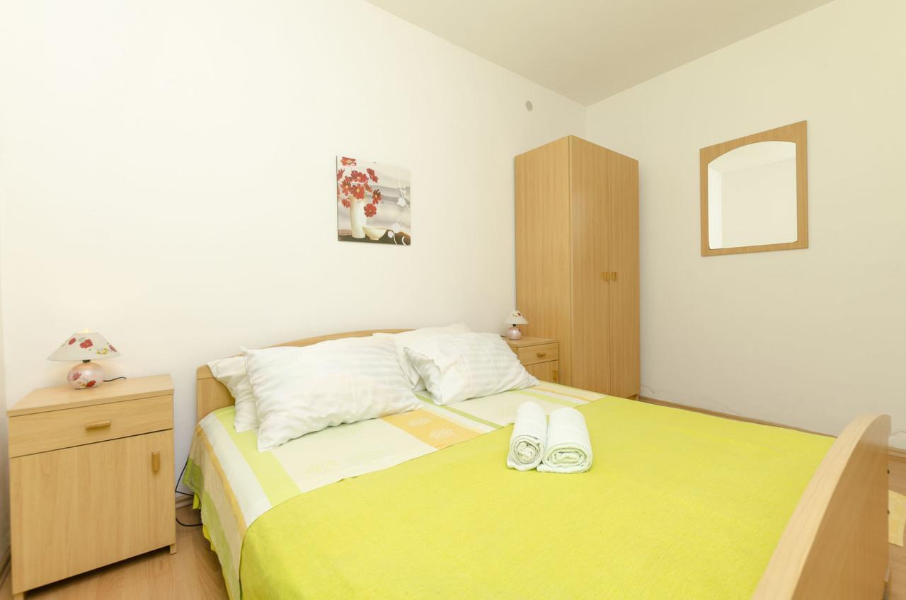 Apartments Helena Ivan Dolac Exterior foto